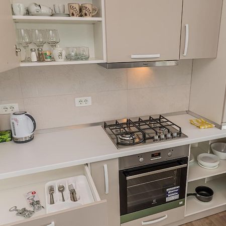 Coresi Modern Apartment Brasov Bagian luar foto