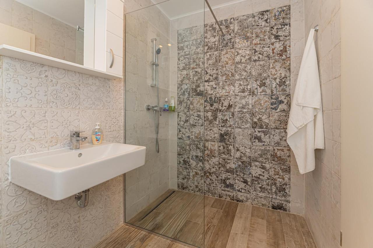 Coresi Modern Apartment Brasov Bagian luar foto
