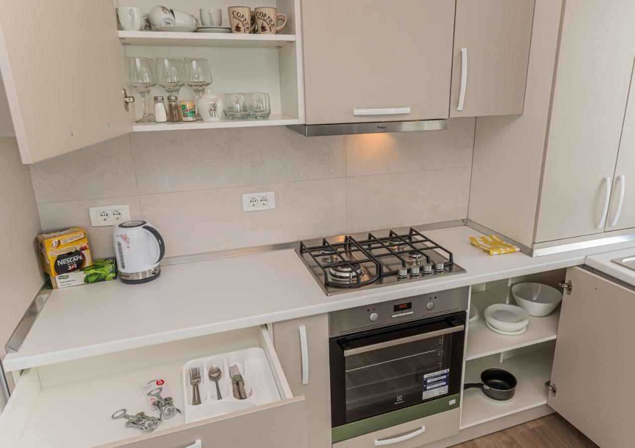 Coresi Modern Apartment Brasov Bagian luar foto