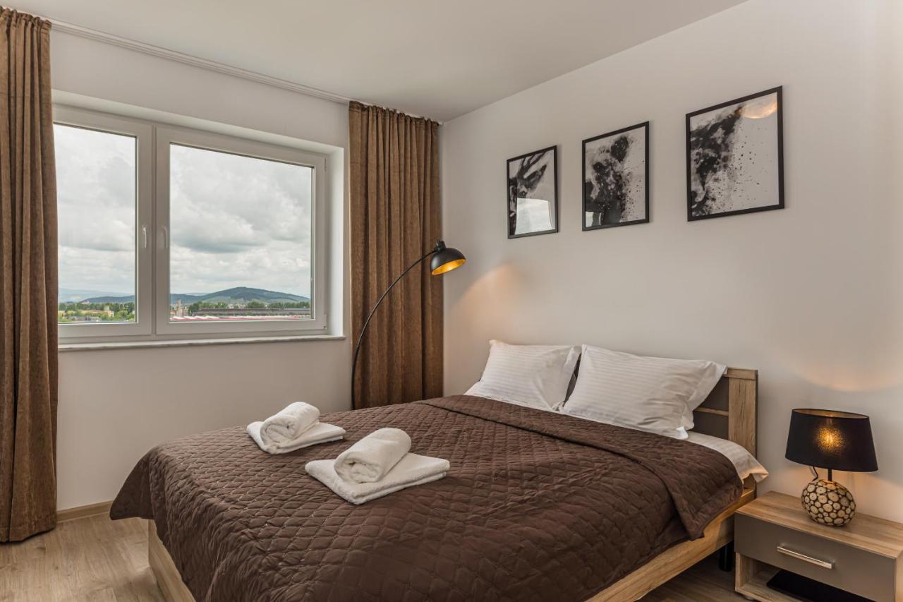 Coresi Modern Apartment Brasov Bagian luar foto