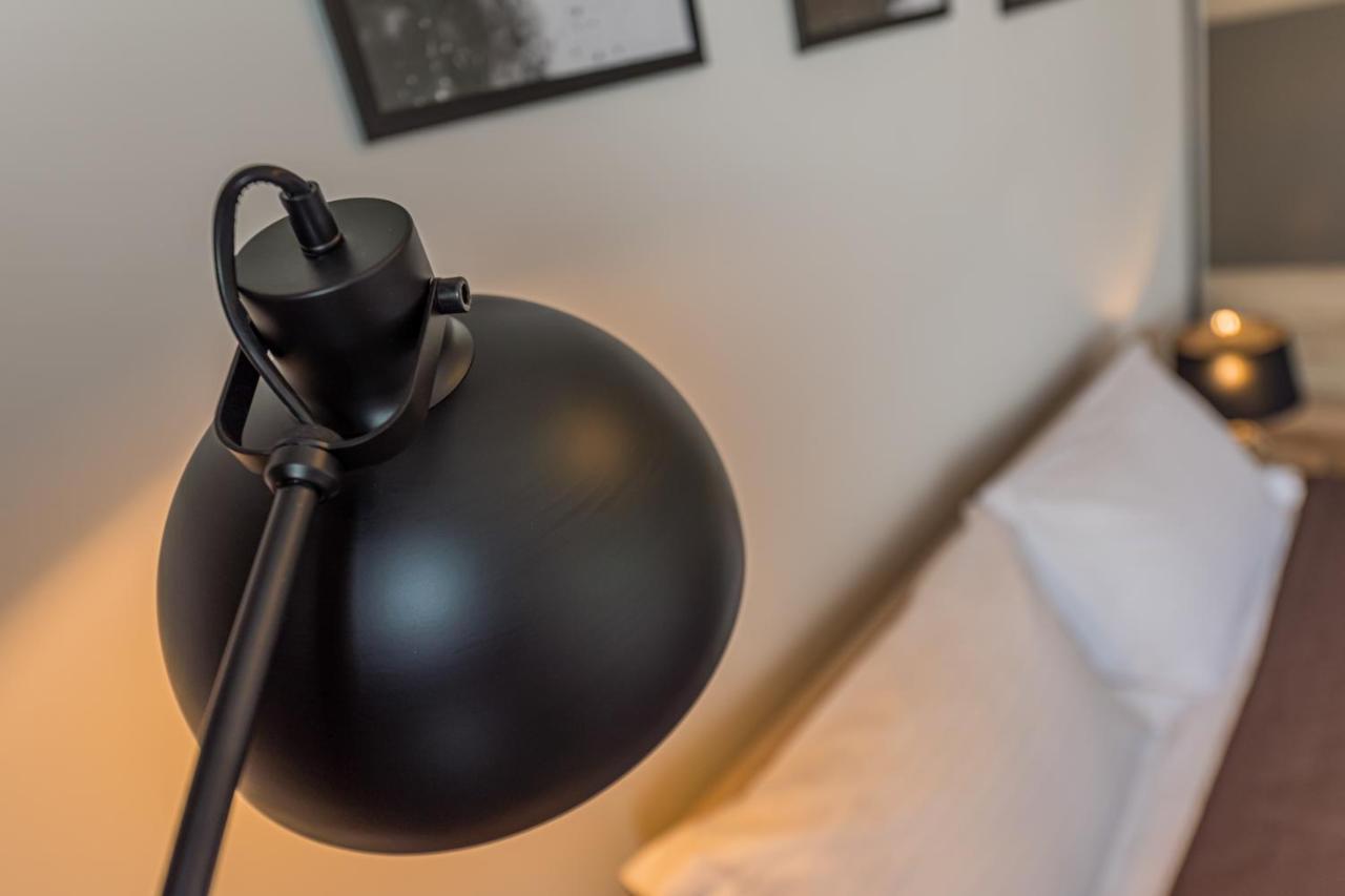 Coresi Modern Apartment Brasov Bagian luar foto